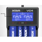 Vista lateral del cargador XTAR MCVCVP124 VC4 con pantalla LCD