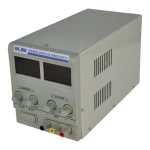 Vista lateral de la fuente alimentación regulable 30V 5A Mlink APS3005S