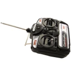 Helicóptero RC modelo A68689 en vuelo mostrando luces LED